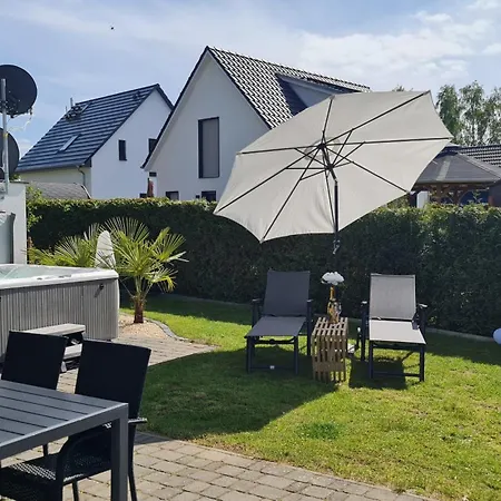 Luxusferienhaus Seevilla Monaco Am Fleesensee Vila